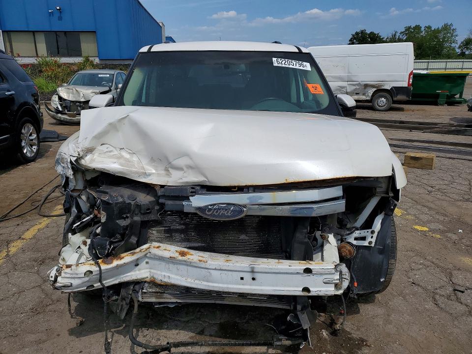 Photo 5 from auction – 2010 FORD FLEX with VIN 2FMHK6CC1ABA50150