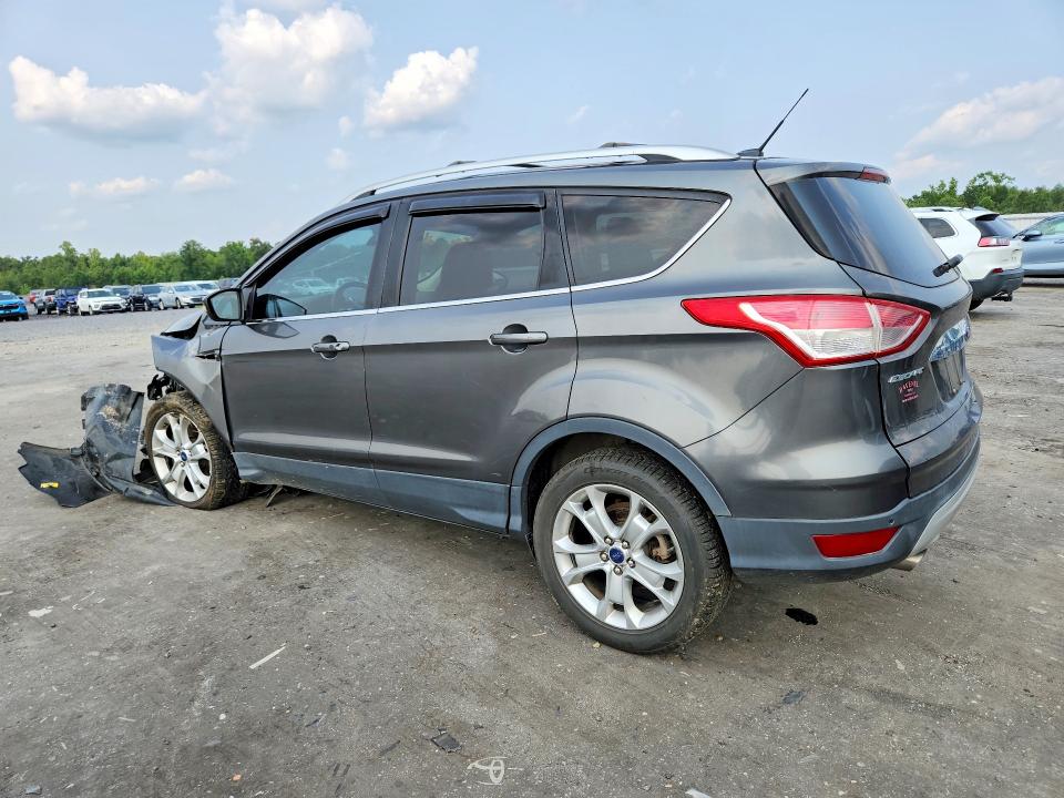 Photo 2 from auction – 2016 FORD ESCAPE with VIN 1FMCU0J90GUA42732