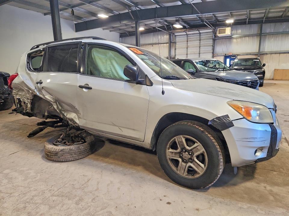 Photo 4 from auction – 2008 TOYOTA RAV4 with VIN JTMBD33V686086557