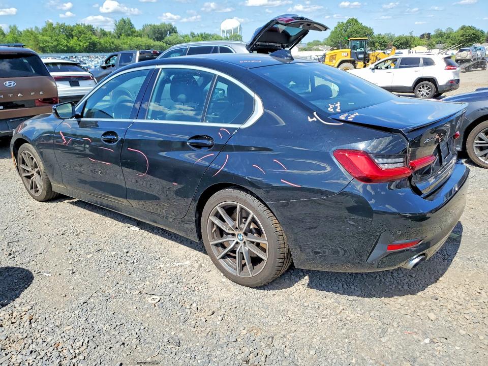 Photo 2 from auction – 2021 BMW 330XI with VIN 3MW5R7J07M8B56905