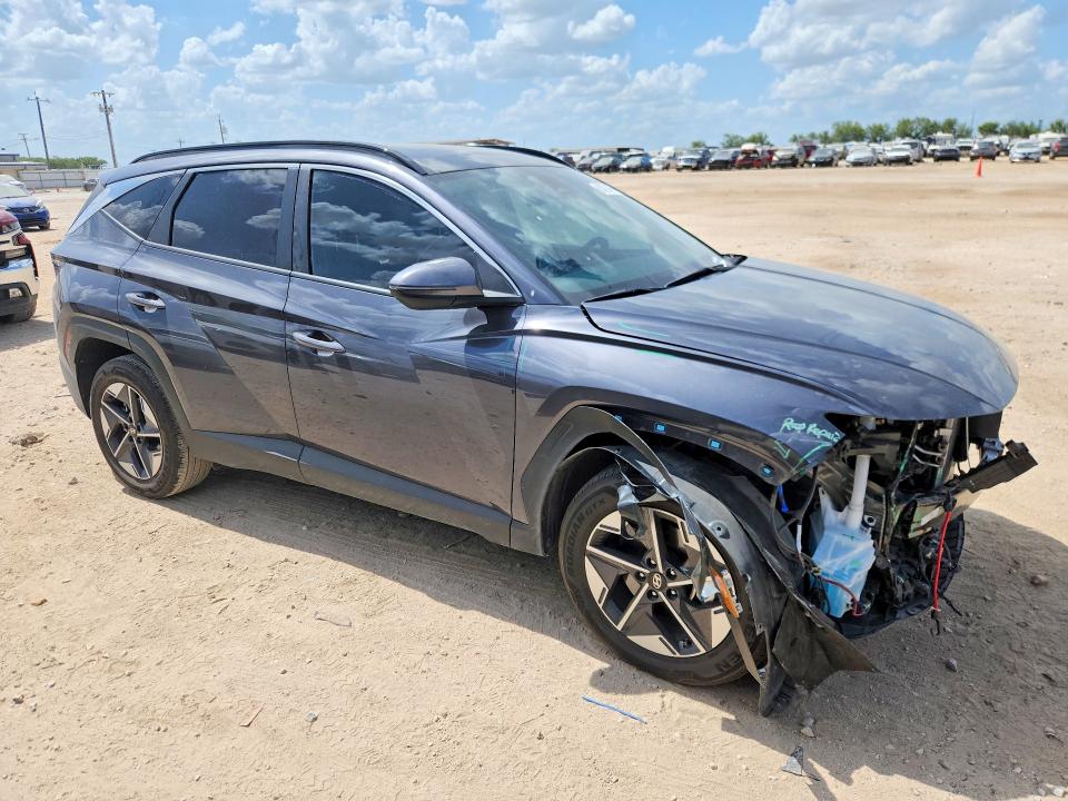 Photo 4 from auction – 2025 HYUNDAI TUCSON with VIN KM8JCDD17SU307601