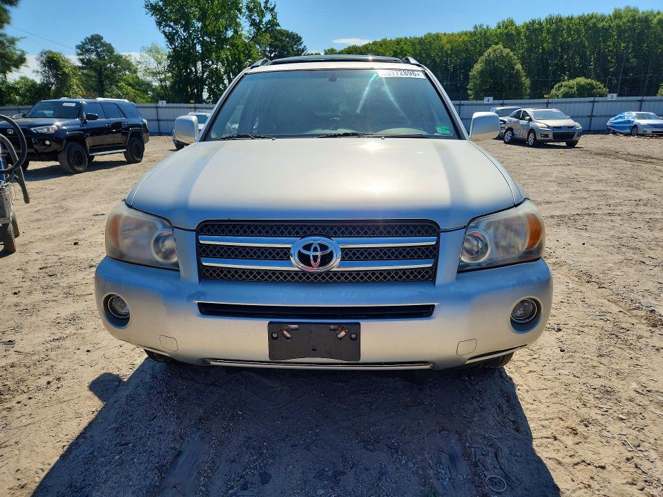 Photo 5 from auction – 2006 TOYOTA HIGHLANDER with VIN JTEEW21A060005453