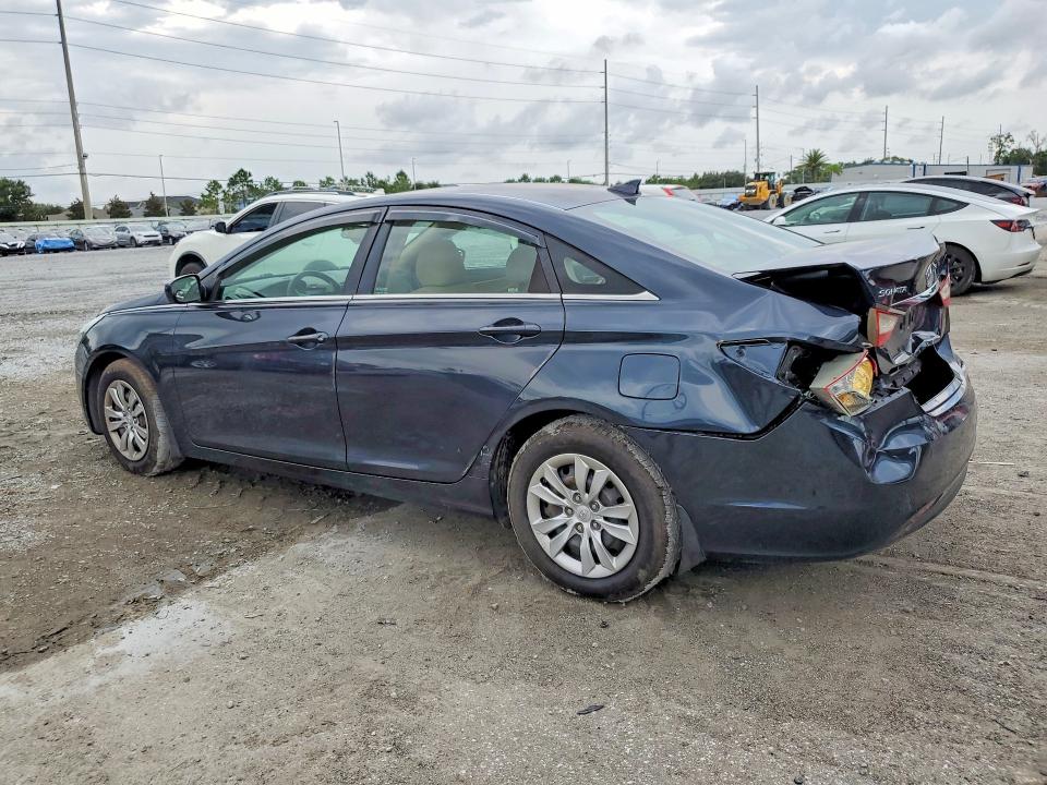 Photo 2 from auction – 2013 HYUNDAI SONATA with VIN 5NPEB4AC5DH555664