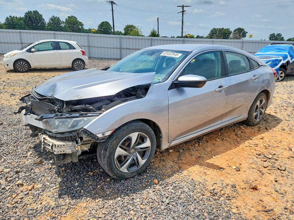 HONDA CIVIC 2019 with VIN 19XFC2F67KE030101 - Photo from auction