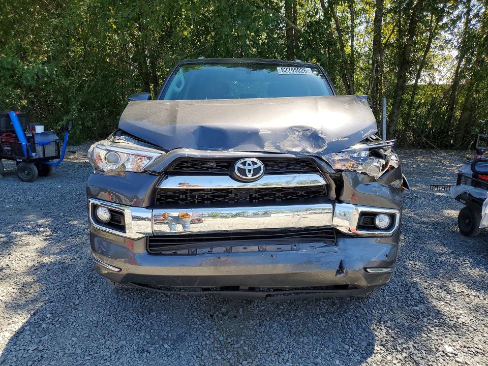 Photo 5 from auction – 2019 TOYOTA 4RUNNER with VIN JTEBU5JR3K5655181