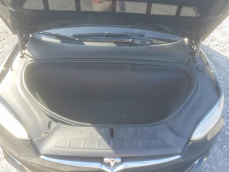 Photo 12 from auction – 2019 TESLA MODEL X with VIN 5YJXCAE20KF161376