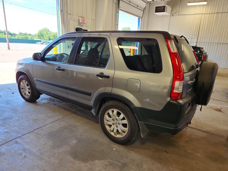 Photo 2 from auction – 2005 HONDA CR-V with VIN JHLRD78875C060591