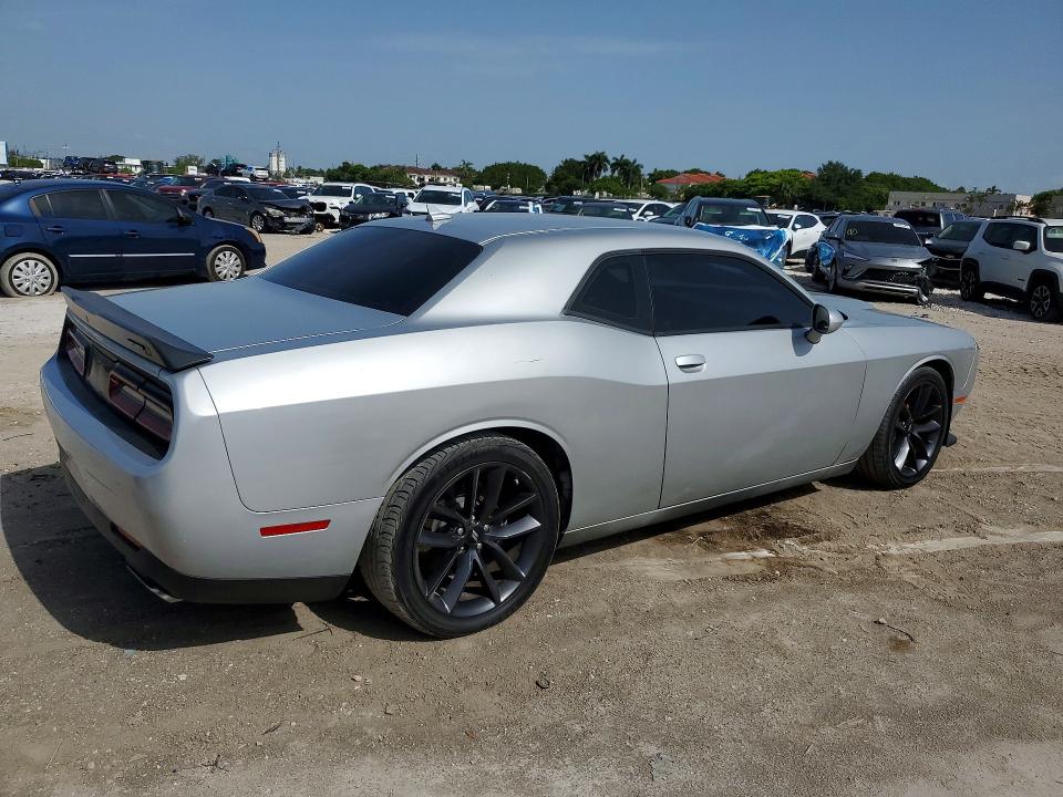 Photo 3 from auction – 2022 DODGE CHALLENGER with VIN 2C3CDZFJ2NH156358