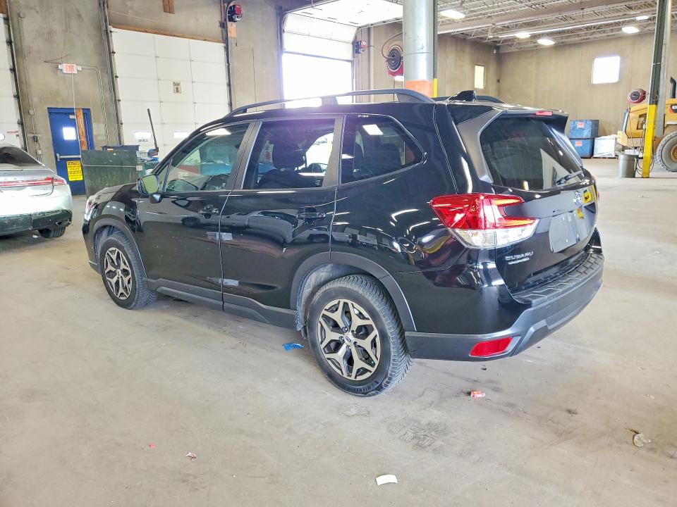 Photo 2 from auction – 2020 SUBARU FORESTER with VIN JF2SKAJC6LH410858