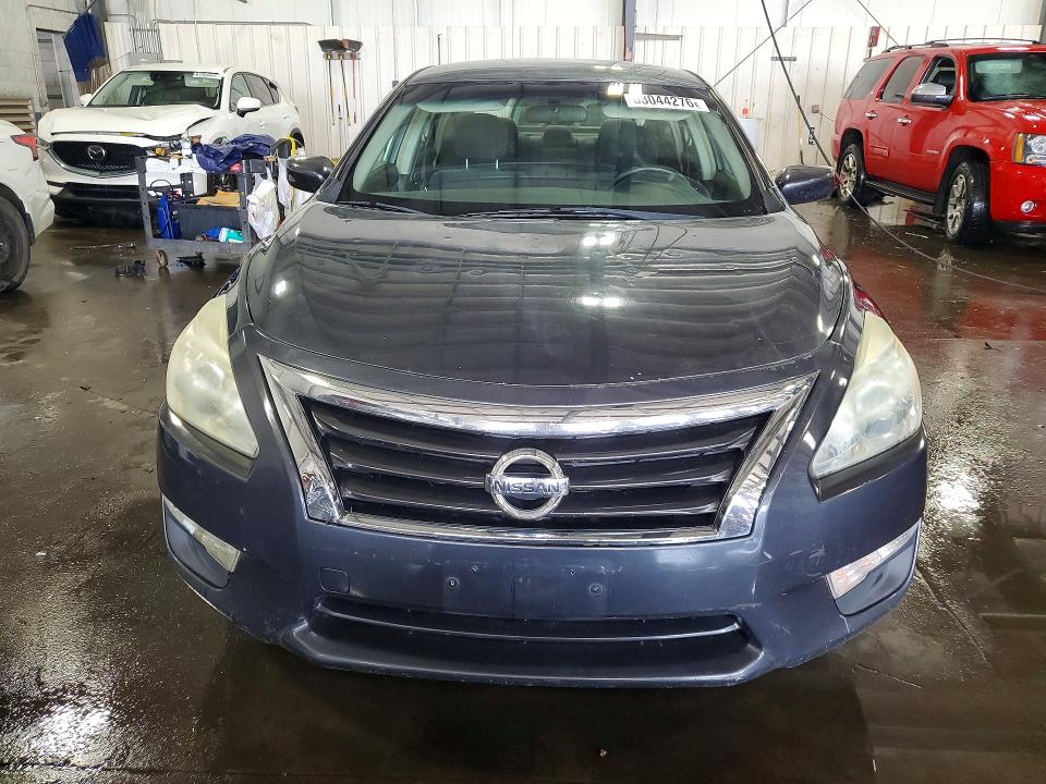 Photo 5 from auction – 2013 NISSAN ALTIMA with VIN 1N4AL3AP6DC222609