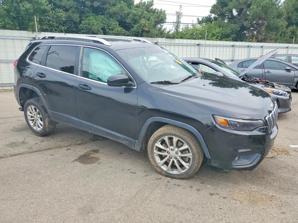 Photo 4 from auction – 2019 JEEP CHEROKEE with VIN 1C4PJLCB5KD370592