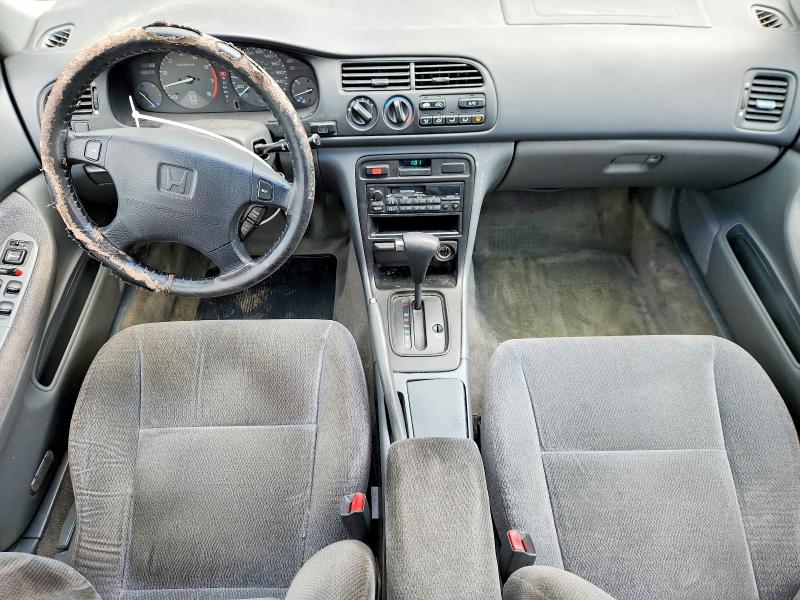 Photo 8 from auction – 1996 HONDA ACCORD with VIN 1HGCD5635TA810370
