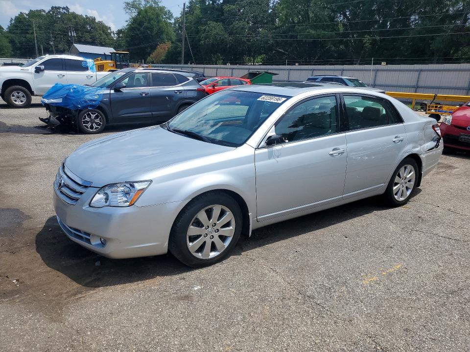 TOYOTA AVALON 2007 with VIN 4T1BK36B27U212944 - Photo from auction