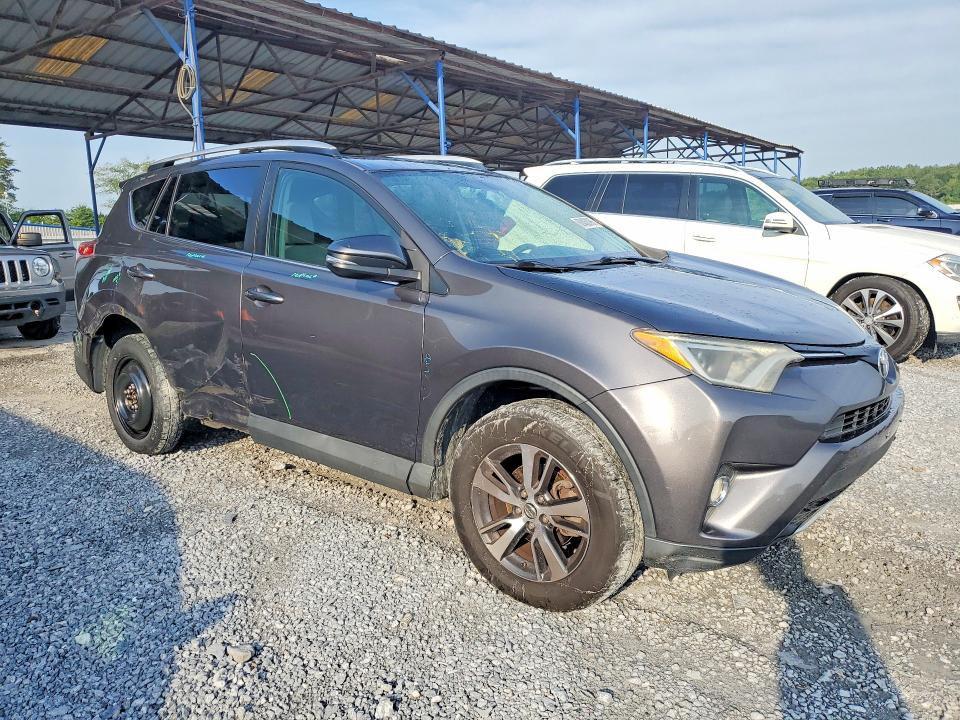 Photo 4 from auction – 2016 TOYOTA RAV4 with VIN 2T3RFREV8GW500136