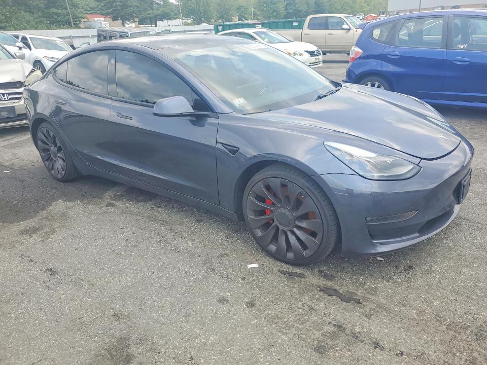 صورة رقم 4 من المزاد - 2021 TESLA MODEL 3 مع VIN 5YJ3E1EC5MF985071