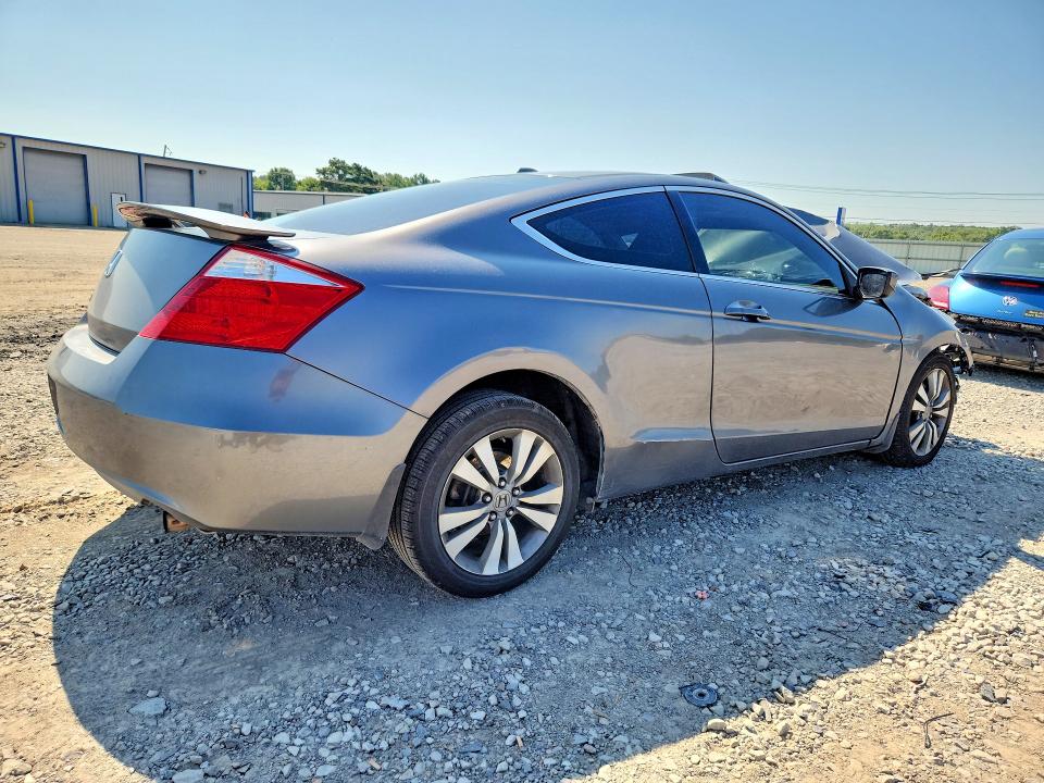Photo 3 from auction – 2009 HONDA ACCORD with VIN 1HGCS12839A016055