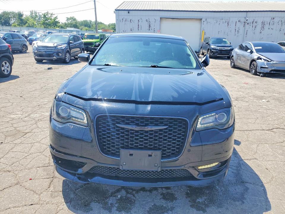 Photo 5 from auction – 2021 CHRYSLER 300 with VIN 2C3CCARG7MH596059