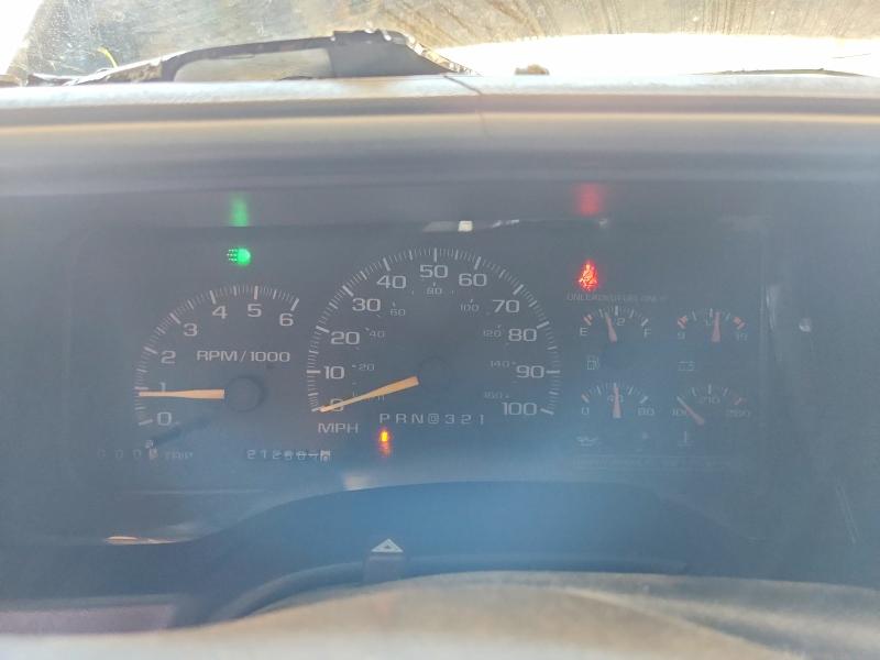 Photo 9 from auction – 1998 CHEVROLET GMT-400 with VIN 1GCEC19R1WR137554