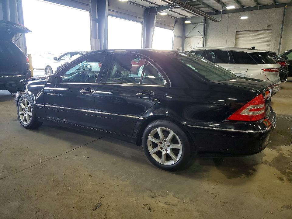 Photo 2 from auction – 2007 MERCEDES-BENZ C with VIN WDBRF92H47F913329