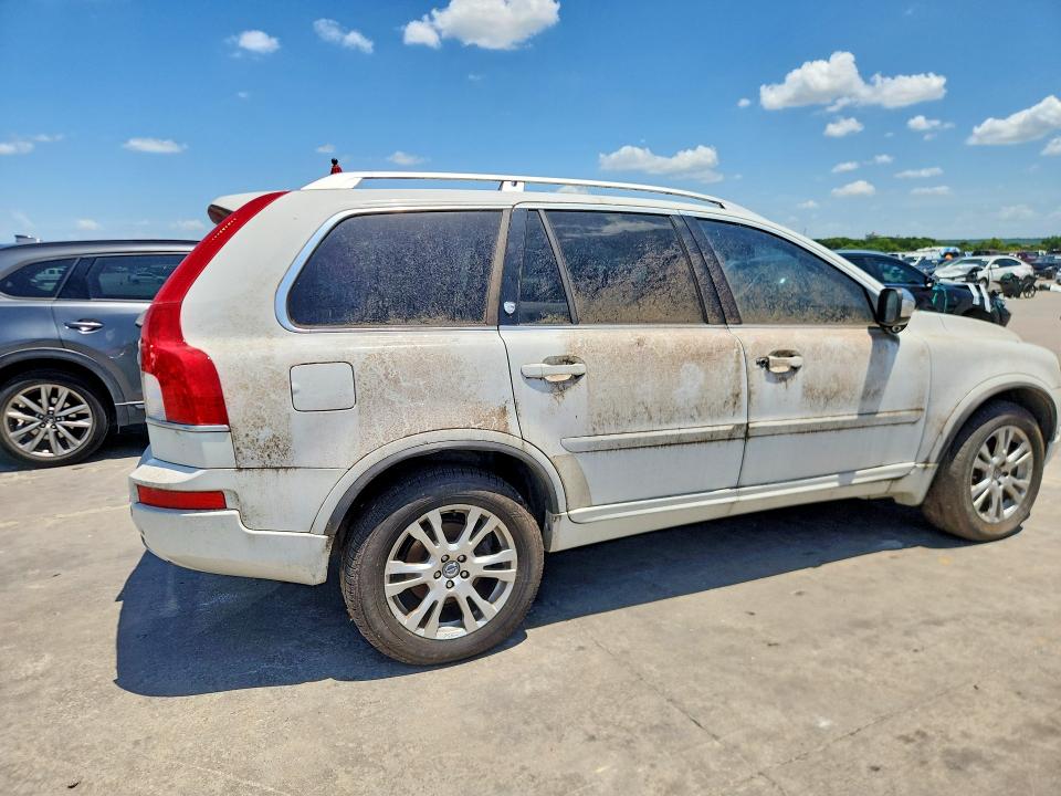 Photo 3 from auction – 2013 VOLVO XC90 with VIN YV4952CY2D1641105