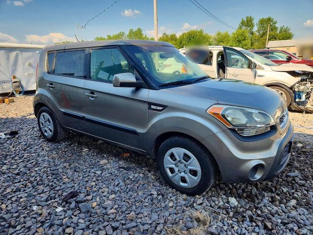 Photo 4 from auction – 2013 KIA SOUL with VIN KNDJT2A59D7490629