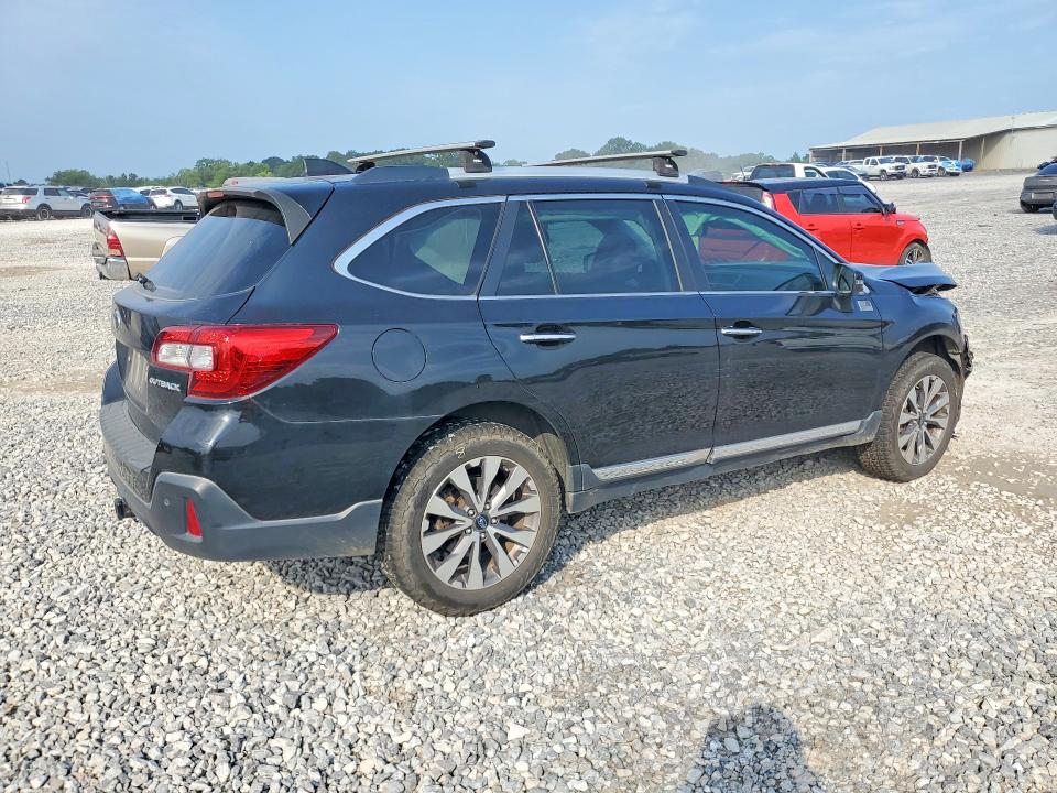 Photo 3 from auction – 2019 SUBARU OUTBACK with VIN 4S4BSATC0K3209573