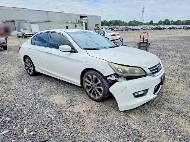 Photo 4 from auction – 2015 HONDA ACCORD with VIN 1HGCR2F59FA251900