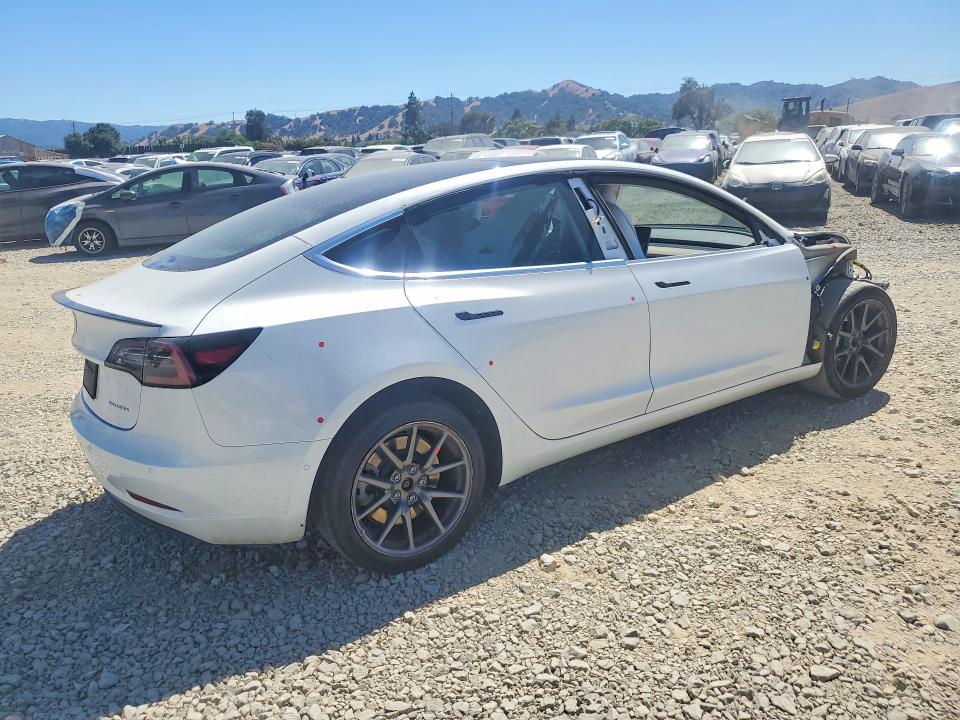 Photo 3 from auction – 2020 TESLA MODEL 3 with VIN 5YJ3E1EA5LF613937