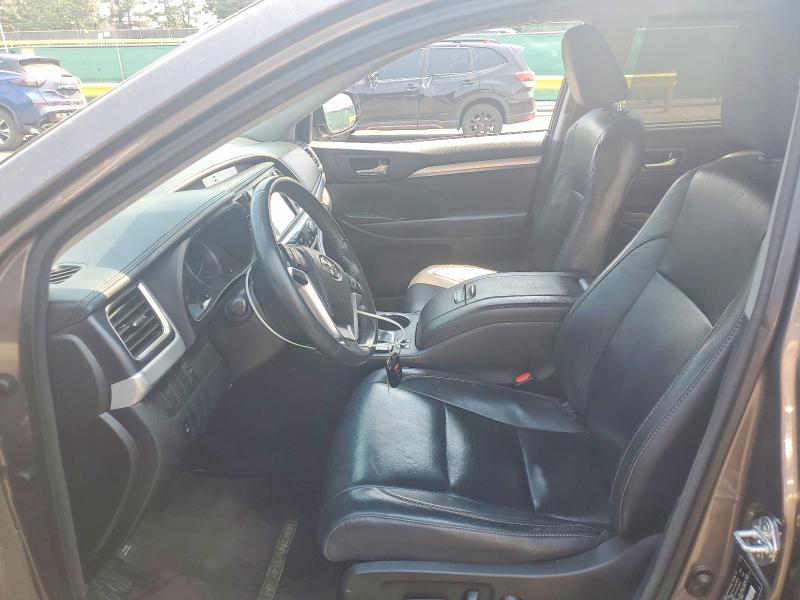 Photo 7 from auction – 2016 TOYOTA HIGHLANDER with VIN 5TDJKRFH0GS239717