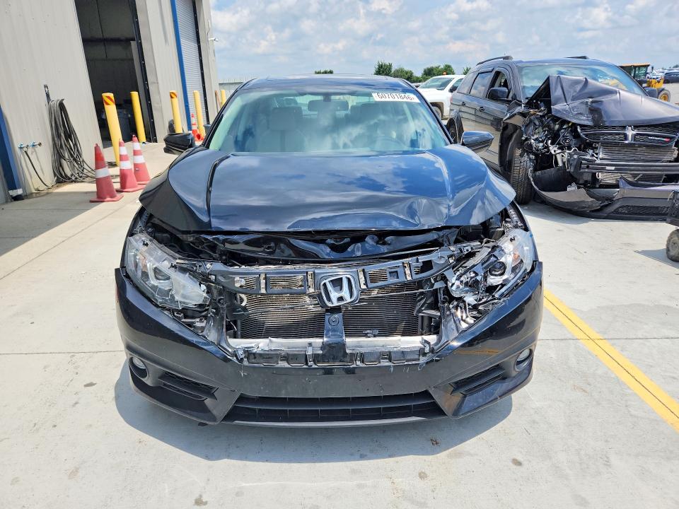 Photo 5 from auction – 2016 HONDA CIVIC with VIN 19XFC1F75GE038269