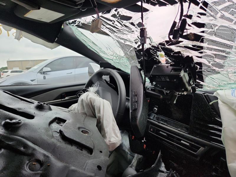 Zdjęcie 9 z aukcji – 2026 TOYOTA CAMRY z VIN 4T1DAACK7TU300029