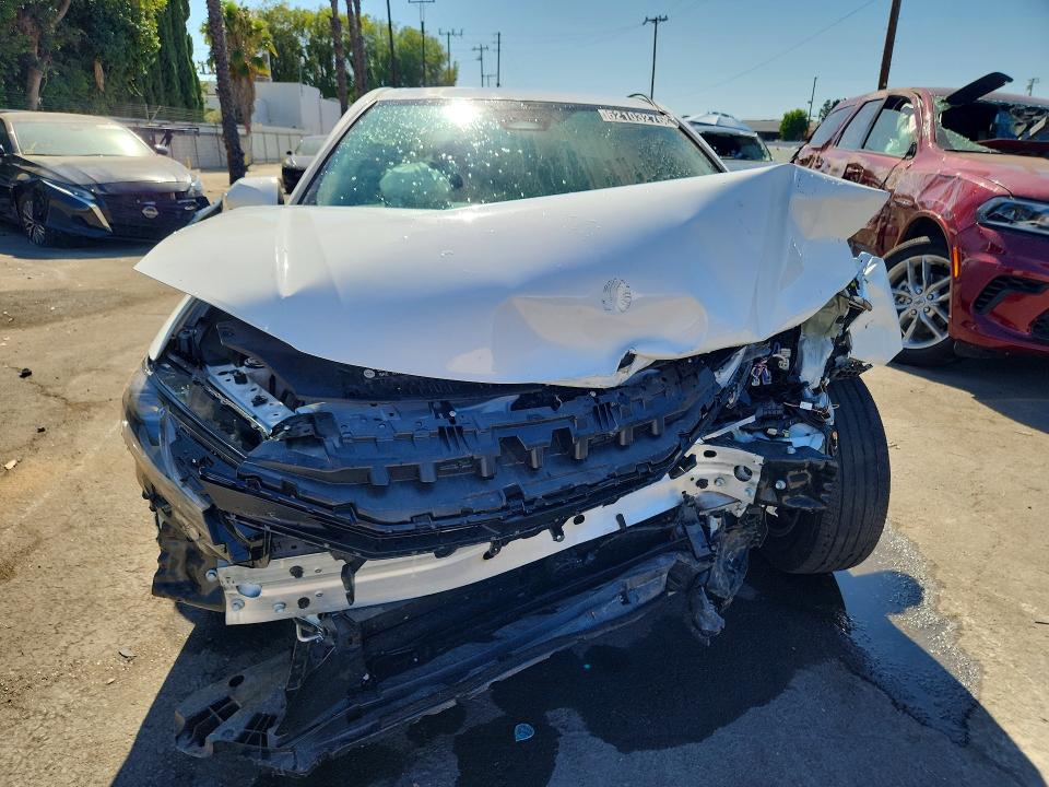 Photo 5 from auction – 2026 TOYOTA CAMRY with VIN 4T1DAACKXTU653848
