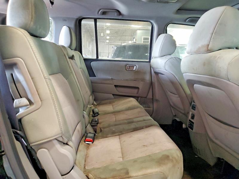 Photo 11 from auction – 2015 HONDA PILOT with VIN 5FNYF4H39FB043429