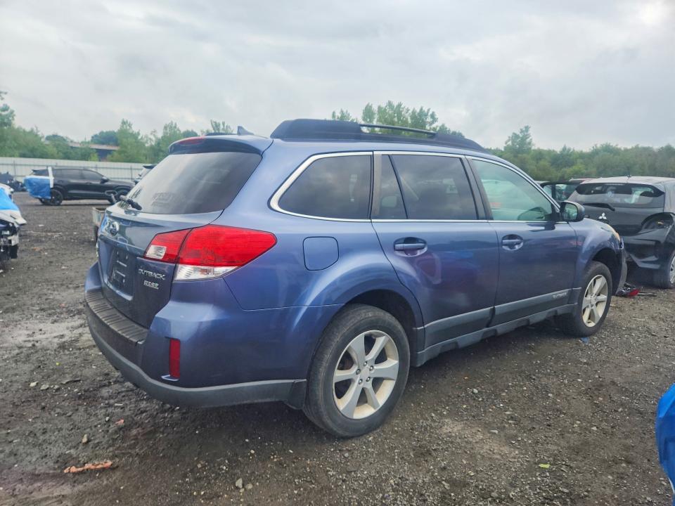 Photo 3 from auction – 2014 SUBARU OUTBACK with VIN 4S4BRBCC4E3273900