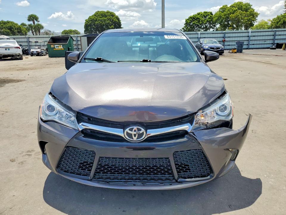 Photo 5 from auction – 2017 TOYOTA CAMRY with VIN 4T1BF1FK4HU695279