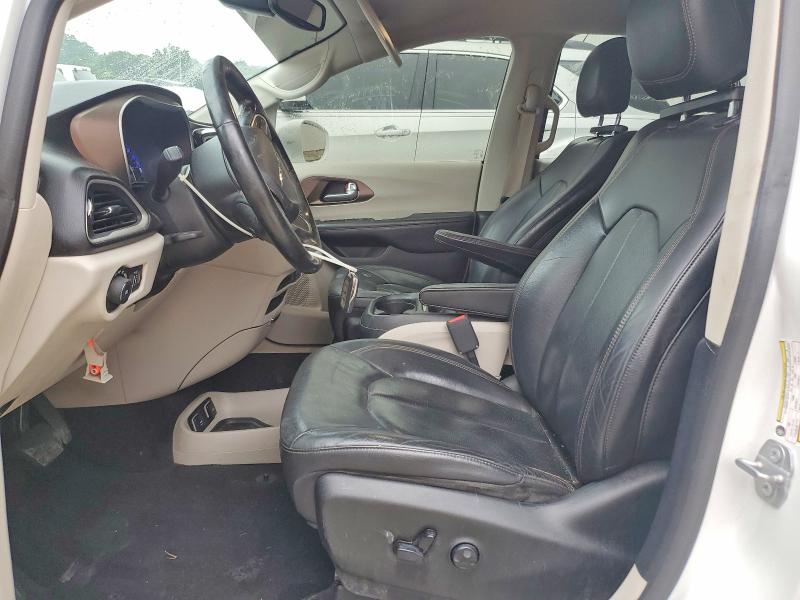 Photo 7 from auction – 2019 CHRYSLER PACIFICA with VIN 2C4RC1BG0KR537491