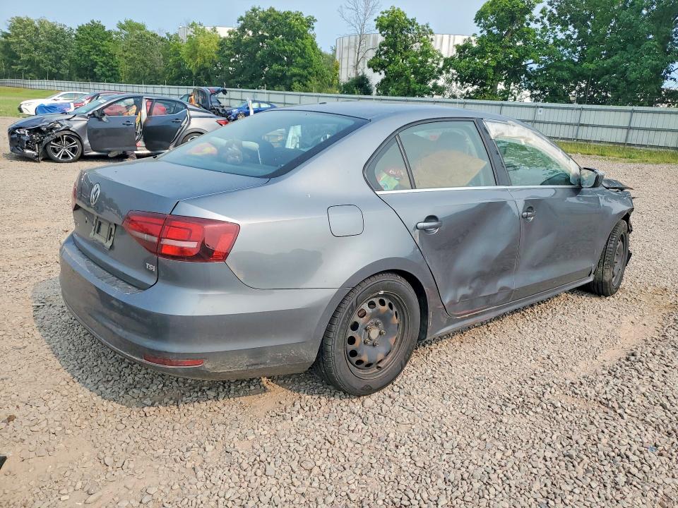 Photo 3 from auction – 2017 VOLKSWAGEN JETTA with VIN 3VW2B7AJ7HM296563