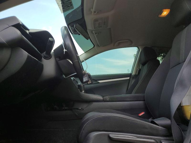 Photo 7 from auction – 2018 HONDA CIVIC with VIN 2HGFC2F66JH040560
