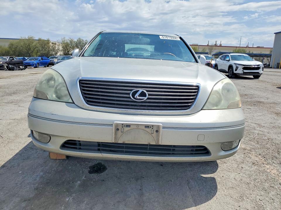 Foto 5 de la subasta – 2002 LEXUS LS con VIN JTHBN30F720054137