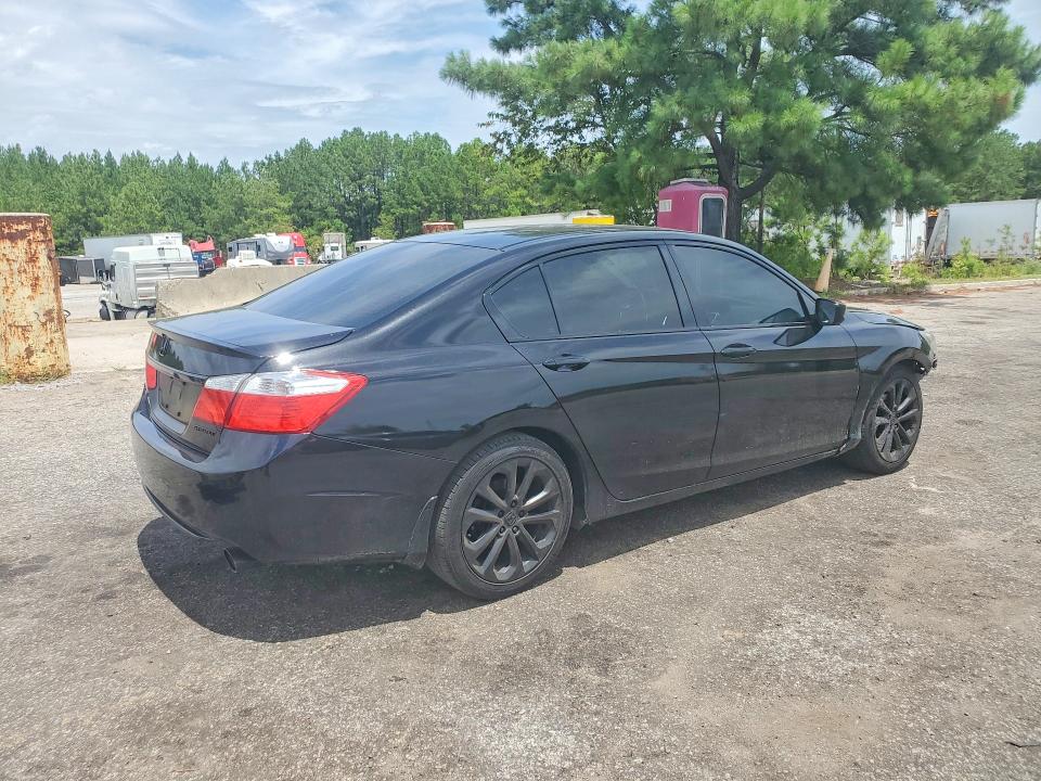 Photo 3 from auction – 2015 HONDA ACCORD with VIN 1HGCR2F54FA094227