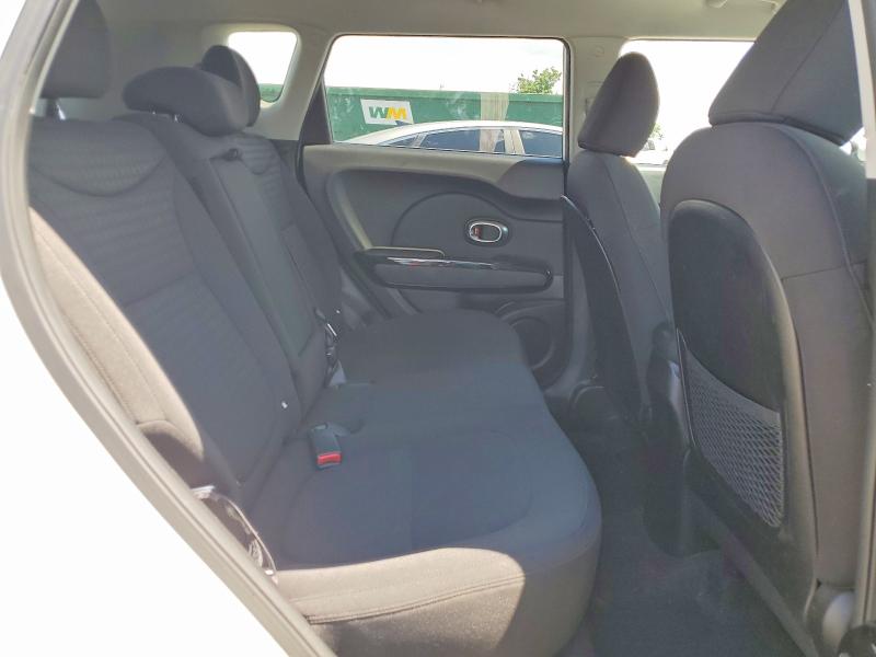 Photo 11 from auction – 2014 KIA SOUL with VIN KNDJX3A51E7037150