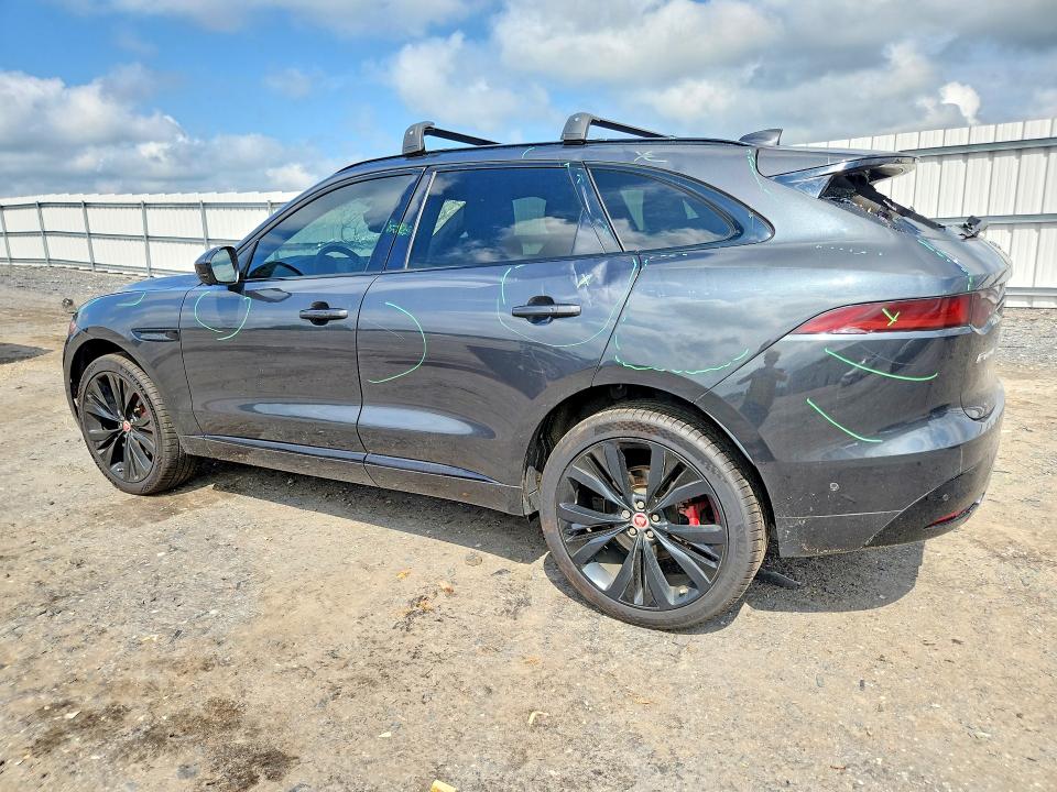Photo 2 from auction – 2018 JAGUAR F-PACE with VIN SADCM2FV7JA328421