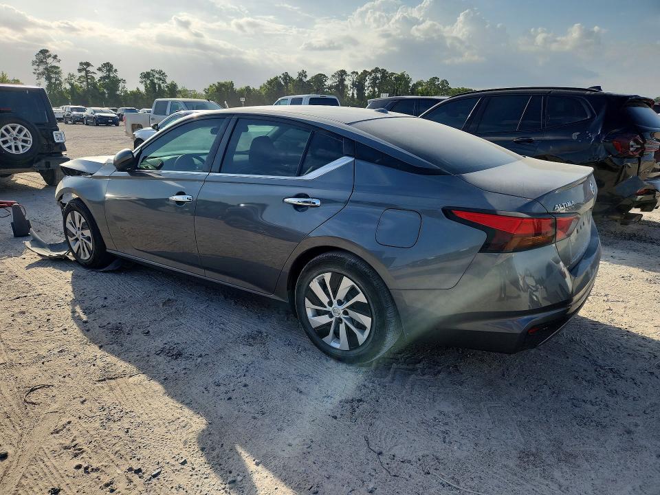 Photo 2 from auction – 2020 NISSAN ALTIMA with VIN 1N4BL4BV2LC156064