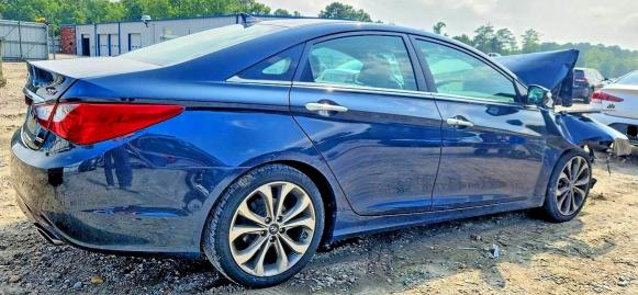 Photo 3 from auction – 2013 HYUNDAI SONATA with VIN 5NPEC4ABXDH732732