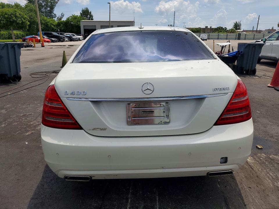 Photo 6 from auction – 2010 MERCEDES-BENZ S with VIN WDDNG9FB3AA302186