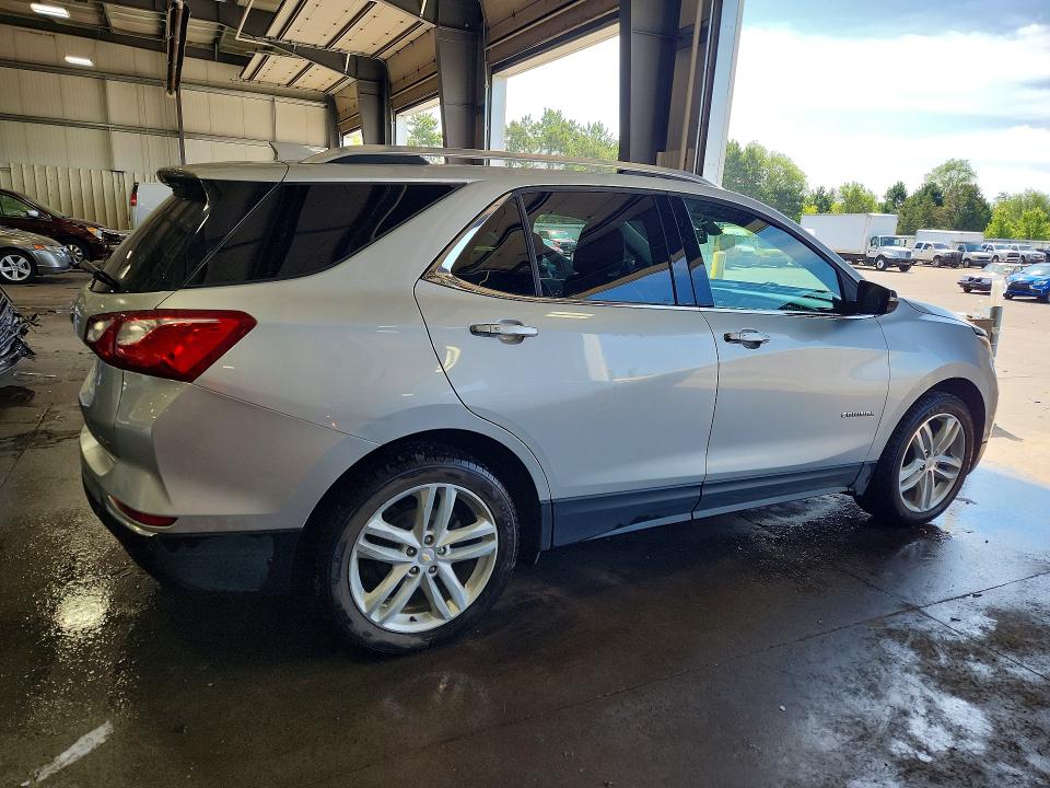 Photo 3 from auction – 2019 CHEVROLET EQUINOX with VIN 2GNAXYEX8K6259504