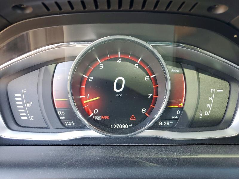 Photo 9 from auction – 2016 VOLVO XC60 with VIN YV4612RK2G2799962