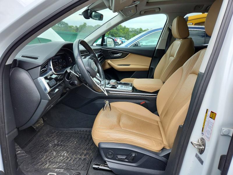 Photo 7 from auction – 2020 AUDI Q7 with VIN WA1LJAF78LD008181