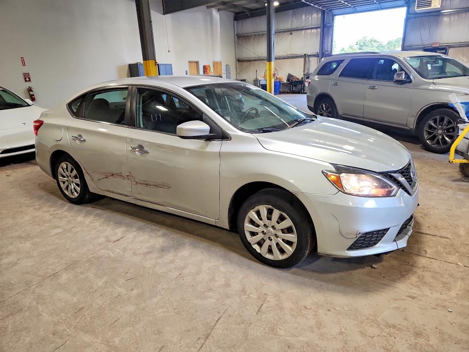 Photo 4 from auction – 2017 NISSAN SENTRA with VIN 3N1AB7AP1HL706074