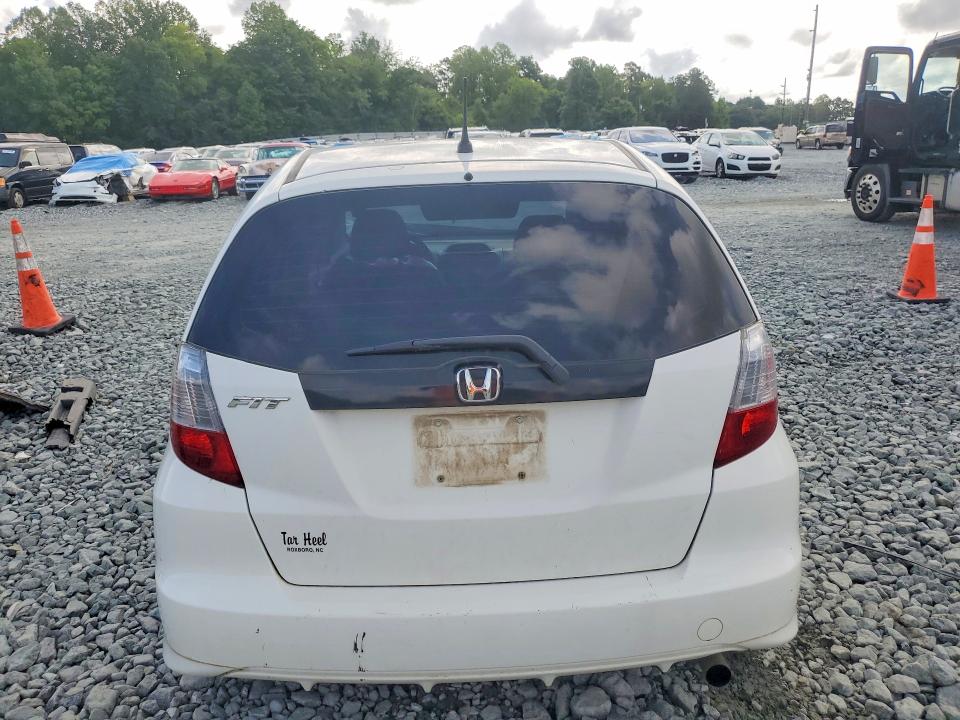 Photo 6 from auction – 2013 HONDA FIT with VIN JHMGE8H36DC061613